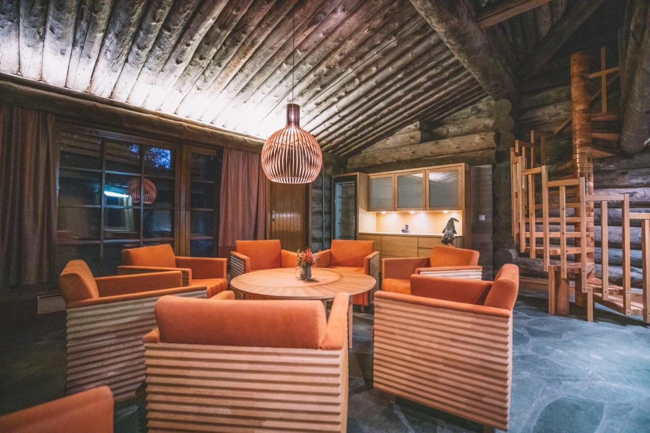 santa's hotel aurora finland