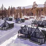 Santa's Aurora & Igloos Hotel Luosto