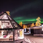 Santa's Aurora & Igloos 4*