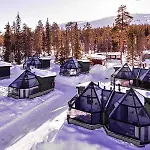 Santa's Aurora & Igloos Luosto