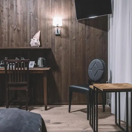 Santa's Aurora & Igloos 4*