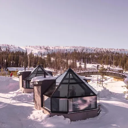 Santa's Aurora & Igloos 4*