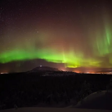 Santa's Aurora & Igloos Luosto