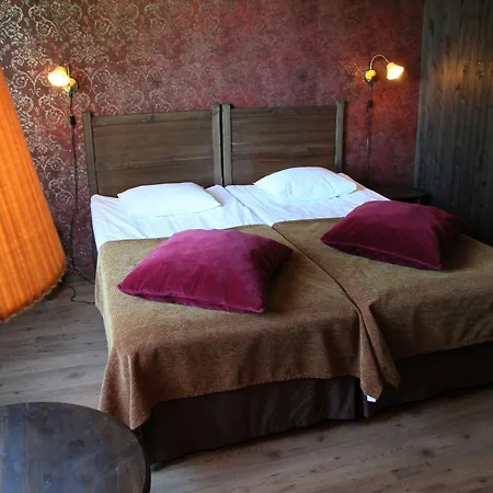 Santa's Aurora & Igloos 4*
