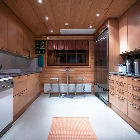 Santa's Aurora & Igloos