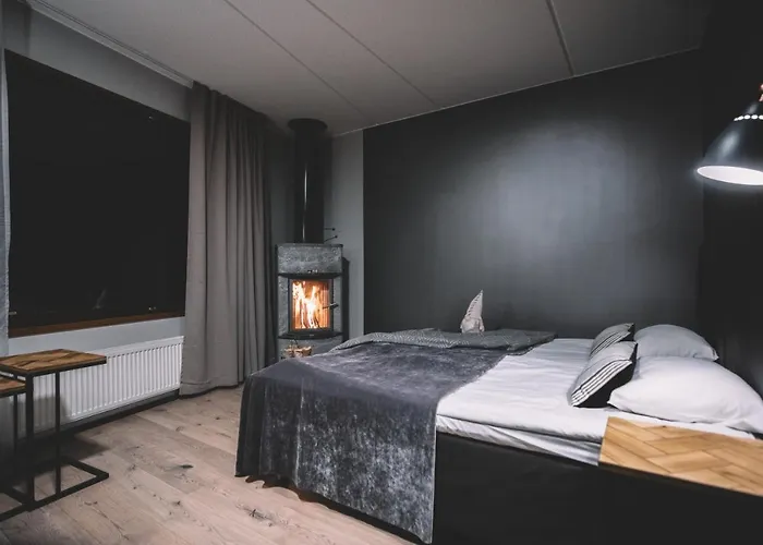 Santa's Aurora & Igloos 4*