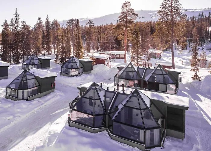 Santa's Aurora & Igloos 4* Luosto