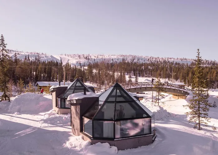 Santa's Aurora & Igloos 4*