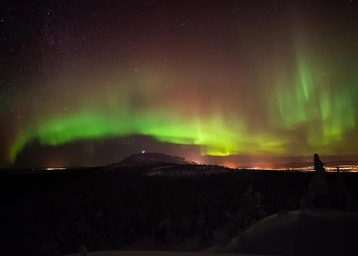 Santa's Aurora & Igloos Luosto