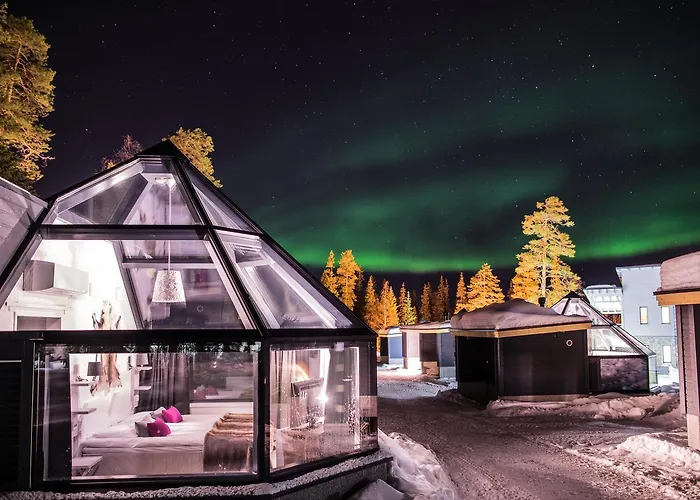 Santa's Aurora & Igloos